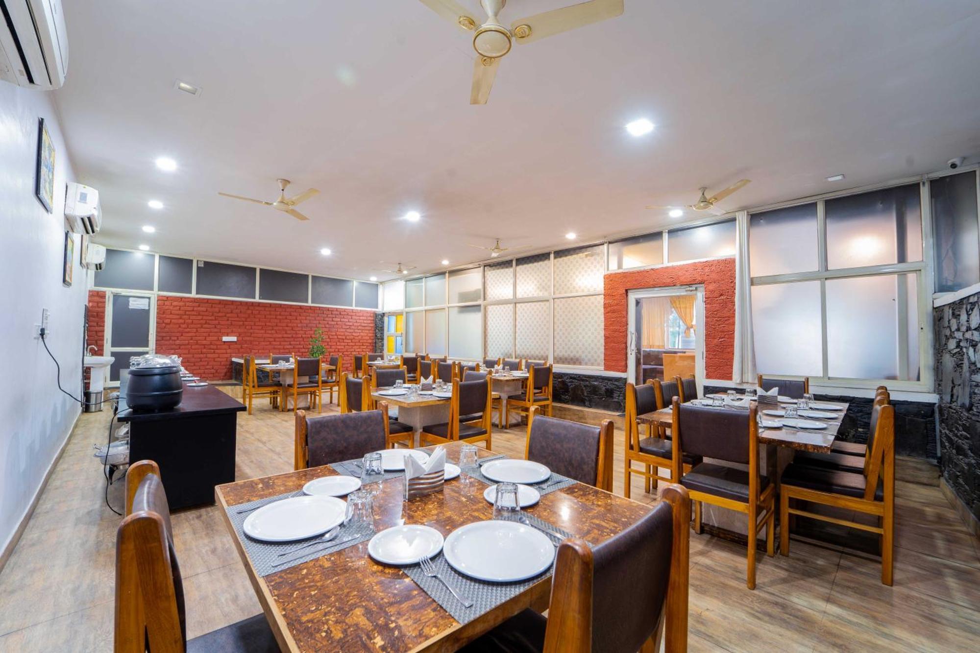 Treebo The Aravali Getaway Otel Udaipur Dış mekan fotoğraf